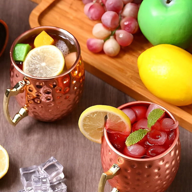 Gehämmerter Kupferbecher